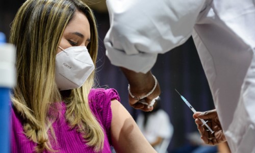 Barra Mansa convoca a população para vacinações contra Covid-19, Influenza e sarampo