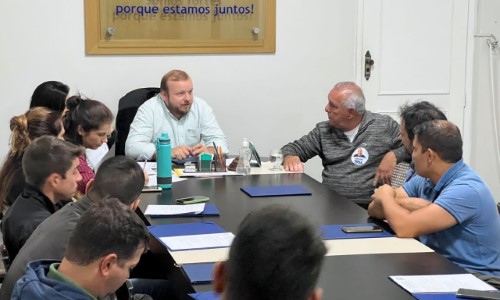 Ademir Melo e diretores da Aciap participam de encontro