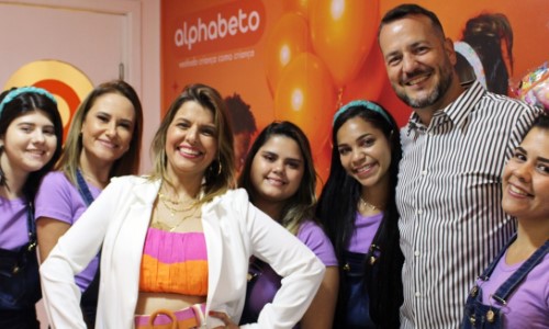 Loja de roupa infantil Alphabeto inaugura em Volta Redonda