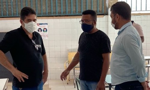 Comissão Permanente de Educação da CMVR visita escola no Mariana Torres