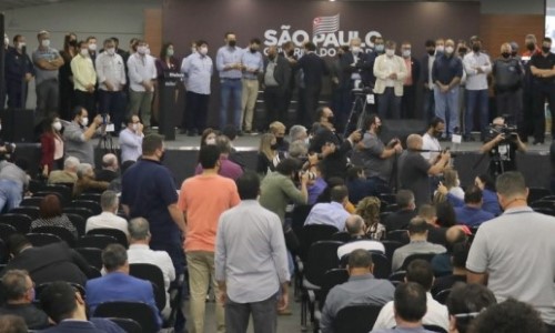 PDO denuncia Doria e secretários de Governo por evento com aglomeração em Marília