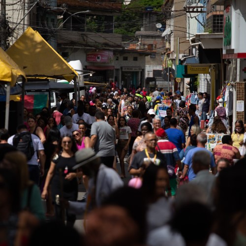 Bairro Água Limpa recebe quinta edição do ‘Rua de Compras’ 2024 de Volta Redonda