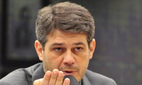 Alexandre Serfiotis garante mais de 4,8 milhões para Saúde de municípios do Rio de Janeiro
