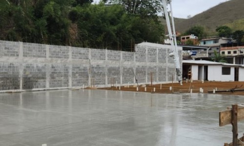 Obras Públicas de Barra do Piraí promove a construção de dois muros de contenção no Jeovah Santos