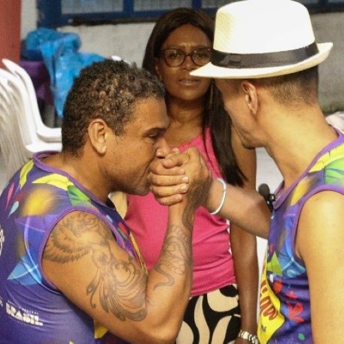 Volta Redonda: João Felipe é a voz que traduz a alma do Bloco da Vida em samba