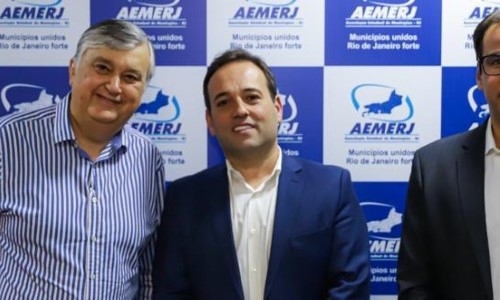 Prefeito de Miguel Pereira André Português é eleito Presidente da AEMERJ