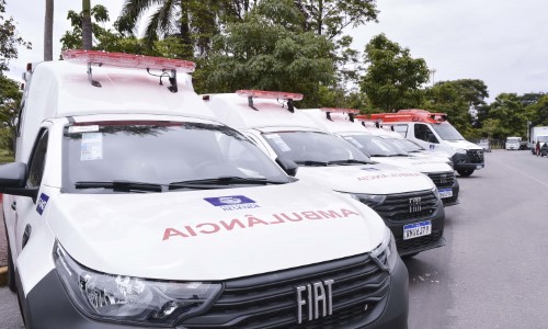 Prefeitura de Resende entrega quatro ambulâncias na zona rural e no bairro Paraíso