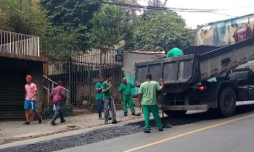 Volta Redonda segue com asfaltamento e limpeza nos bairros