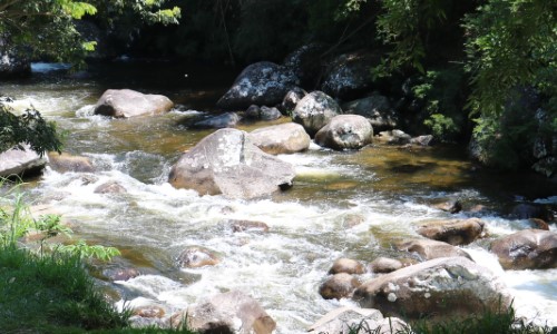  Defesa Civil de Itatiaia alerta sobre os cuidados com os banhos nos rios e cachoeiras