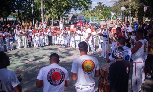 Projeto de Capoeira reuniu centenas de pessoas no Horto Municipal de Porto Real