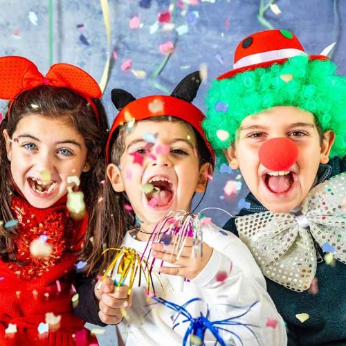 Carnaval em Volta Redonda: Bailinho e Bloquinho no Shopping Park Sul