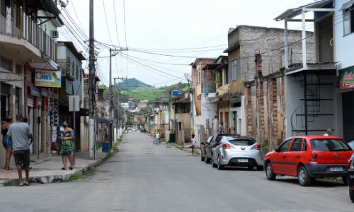 Defesa Civil de Barra Mansa é acionada após transbordo de rio no bairro Nova Esperança