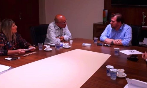 Vereador pastor Washington Uchôa se reúne com presidente da CDL de VR