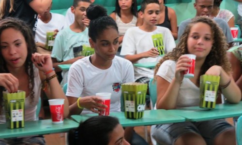 Instituto Dagaz retoma exibições itinerantes de filmes do Cinestesia 