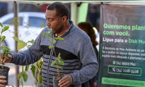 Educação ambiental e doação de mudas abrem a Semana do Meio Ambiente em Barra Mansa