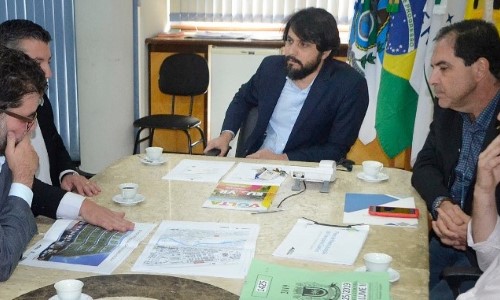 Prefeito de VR apresenta projeto inovador para melhorar mobilidade urbana na Vila Santa Cecília