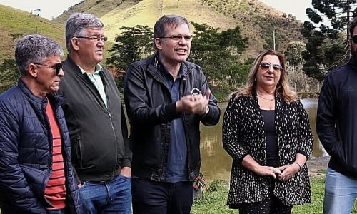 Deputado Antonio Furtado viabiliza investimentos em infraestrutura e saúde para Rio Claro