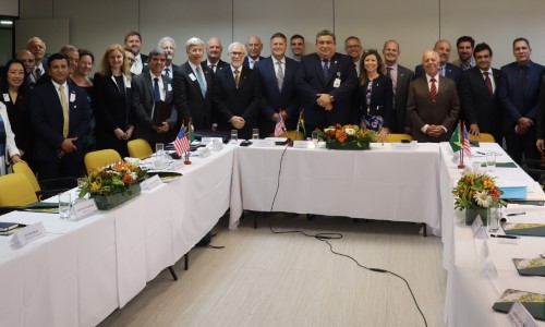 Missão Nuclear Comercial Americana participa de reunião na INB Rio