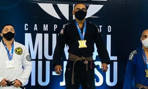 Morador de Angra dos Reis vence campeonato mundial de jiu-jitsu