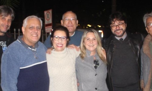 Lançamento do livro “A Vida em Poesia” emociona público em Volta Redonda
