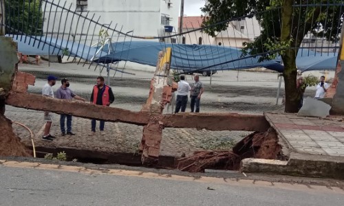 Rua Doutor Mário Ramos permanece interditada em Barra Mansa