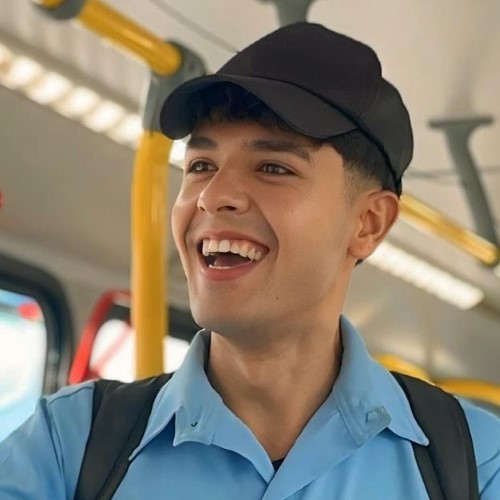 “Menino da Bala”: o ambulante que conquistou a internet com histórias reais e inspiradoras