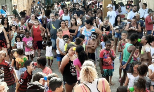 Mais de 500 pessoas participam de Festa de Natal em Volta Redonda