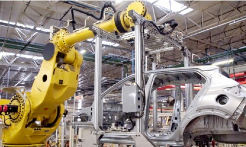 Nissan apresenta o trabalho do gigante Hércules na fábrica de Resende
