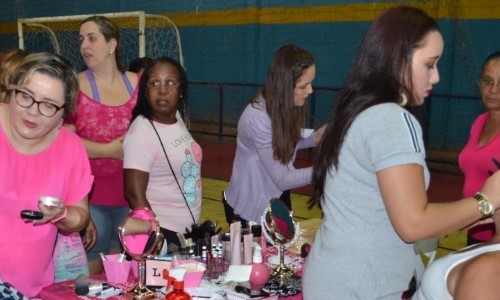 Volta Redonda leva ações gratuitas aos bairros durante o Outubro Rosa