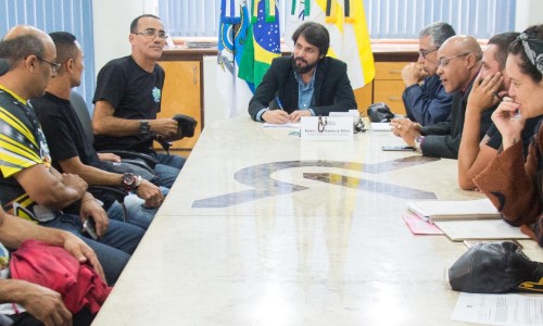 Samuca Silva se reúne com equipes de pipeiros de Volta Redonda