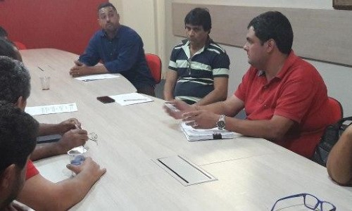 Diretor de empresa de transporte coletivo se reúne com vereadores de Itatiaia 