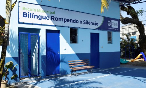 Escola  Bilíngue de Resende é entregue após revitalização