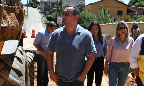 Prefeito de Vassouras anuncia obras de asfaltamento na estrada de Ferreiros