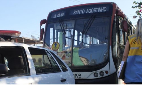 STMU realiza fiscalização em ônibus que circulam em Volta Redonda