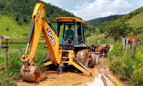Prefeitura de Quatis mobiliza 30 operários para atender emergências causadas pelas chuvas