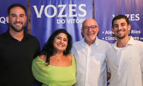 Vozes do Vitória homenageia artistas personalidades e comunicadores do Sul Fluminense