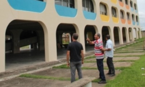 Prefeito Bruno, Vice Ralfen e Presidente da Câmara Flávio vistoriam obras do CIEP 492 em Quatis